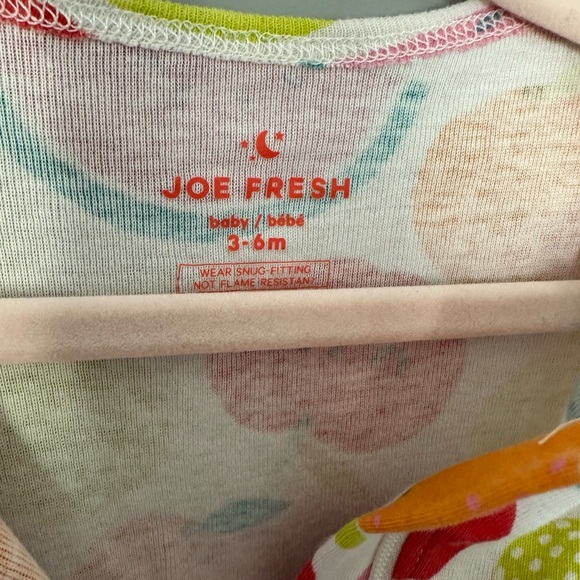Joe Fresh Fruit sleeper - Picture 2 of 3